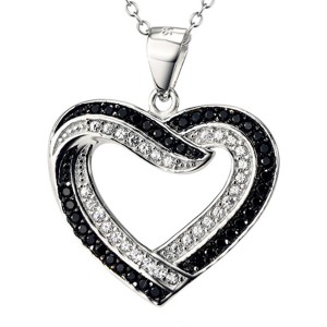 Herzförmiger Anhänger aus echtem Sterlingsilber umrandet von schwarzen und weißen Zirkoniasteinen